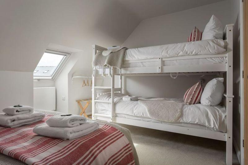 Stone Barn, Contemporary Barn Conversion Holiday home