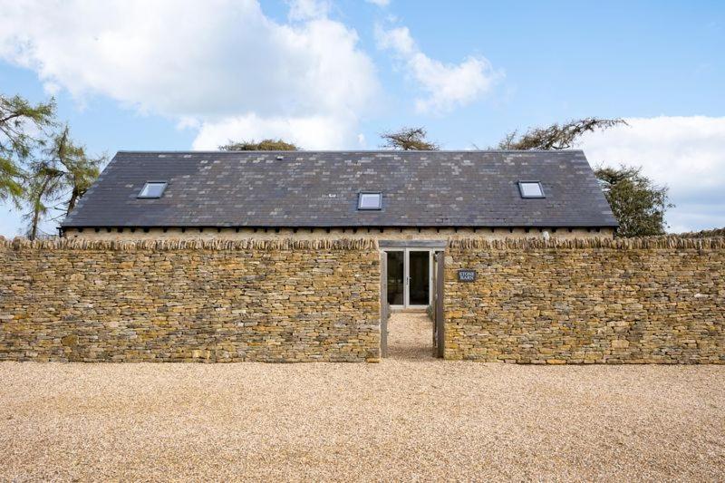 Ferienhaus Stone Barn, Contemporary Barn Conversion